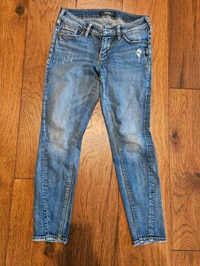 Silver Jeans Co. AIKO Ankle Skinny – W26 L27